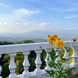 4* Hotel Bellwood Hills &