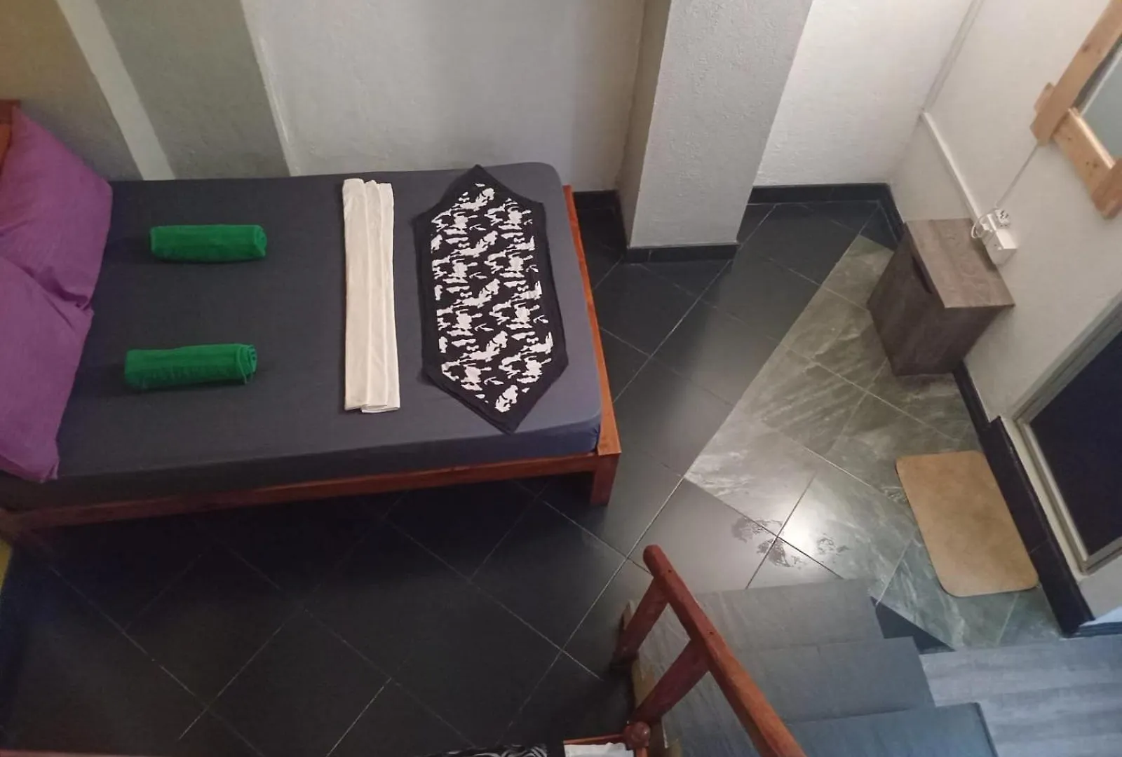 Yak City Apartments キャンディー